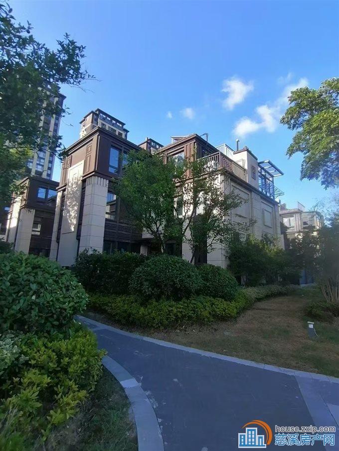 阳光城翡丽湾 别墅 头牌的 带车位3只