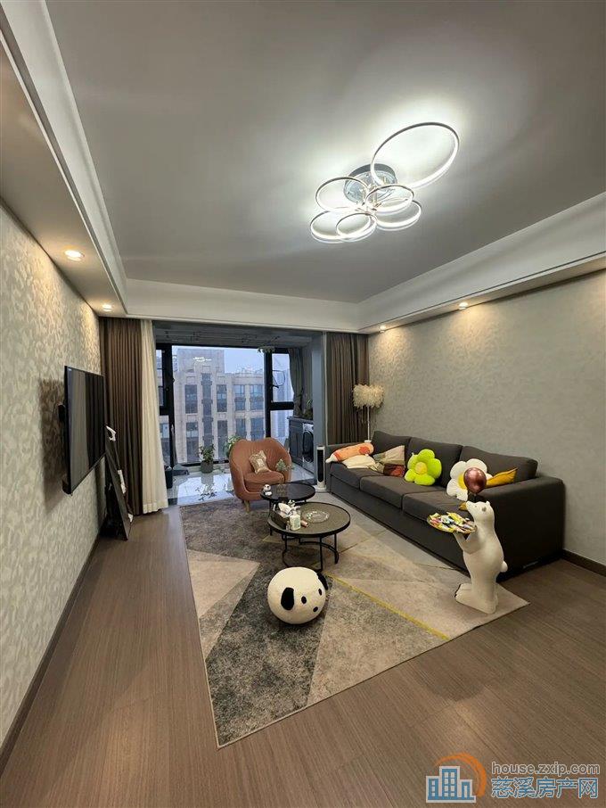 江滨之城101平138万绿城物业