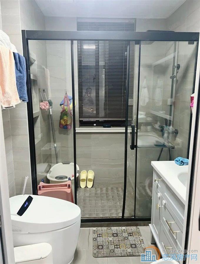 众安山水苑 婚装137平方125万带车位