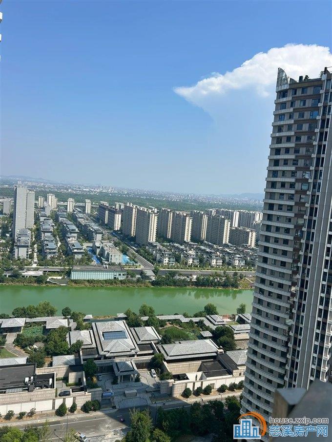 碧桂园云顶194平,490万带车位