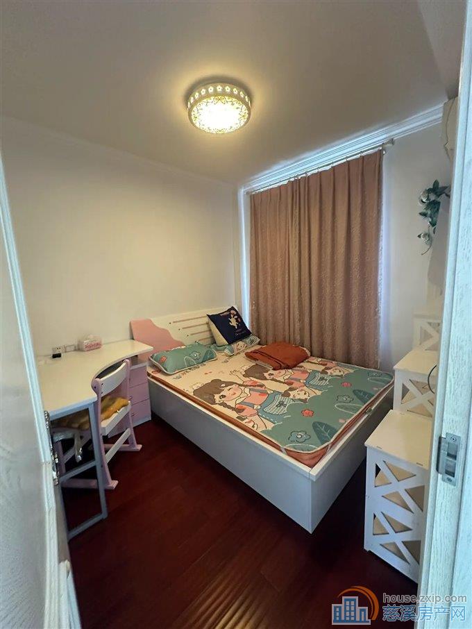 城市桃源，精装洋房，配置齐全，可拎包入住