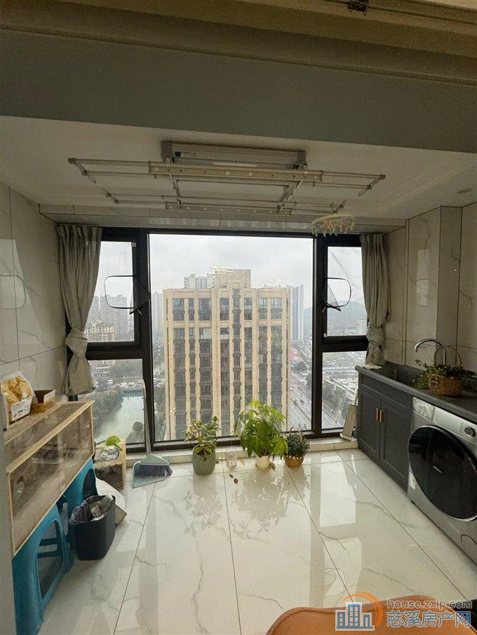 江滨之城精装修138万家具家电全送