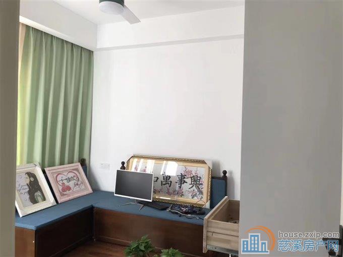 盛泰嘉苑欢乐颂115平精装162万直接