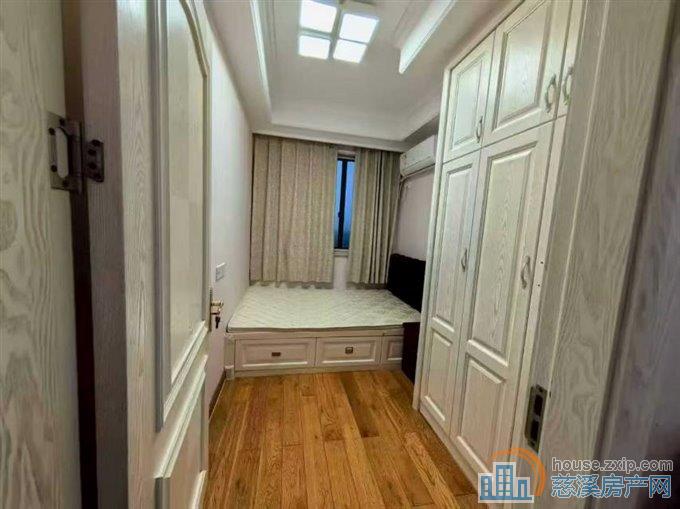 捡漏鸣北小区92平好楼层精装两年到车位