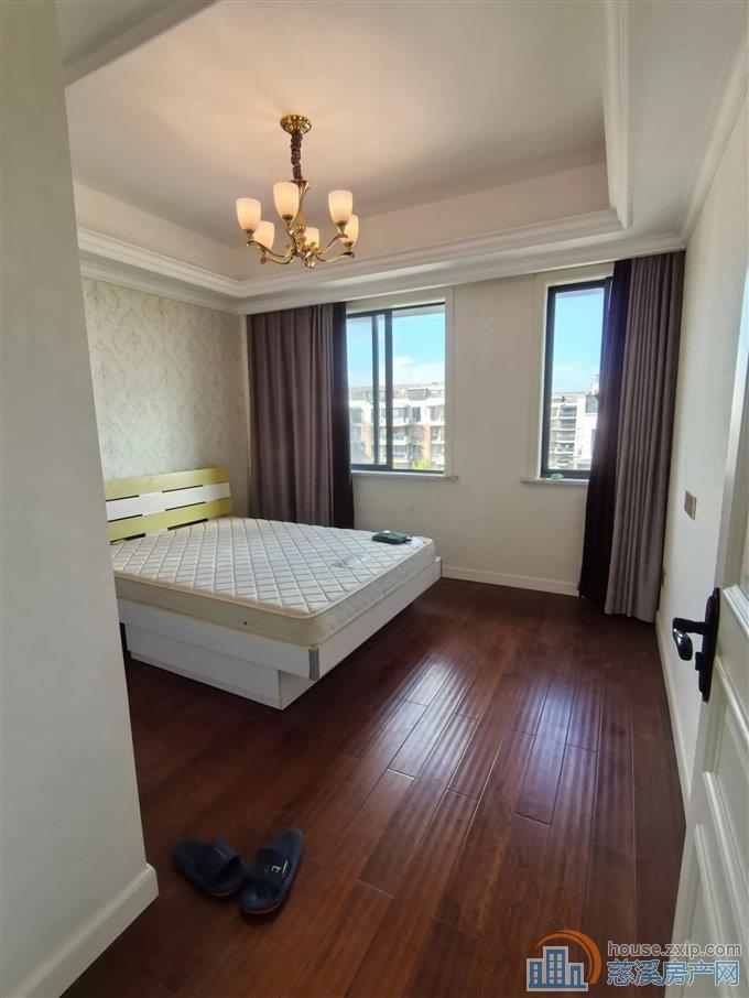 星光家园 稀缺复式231平豪装 带大车库