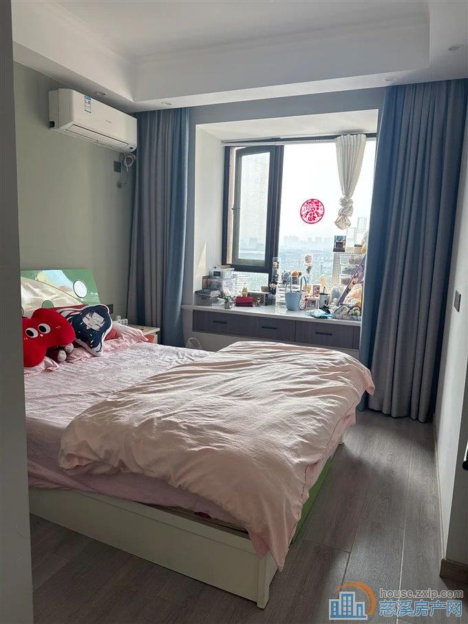 新力帝泊湾125平155万精装带车位