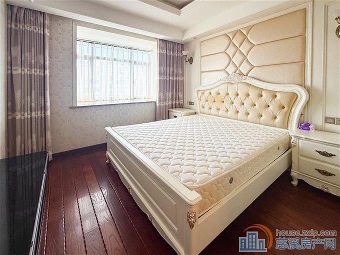 美华银桂苑128平165万送车位精装修