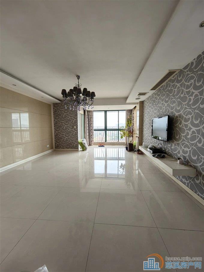 实验公寓166平172万带车位