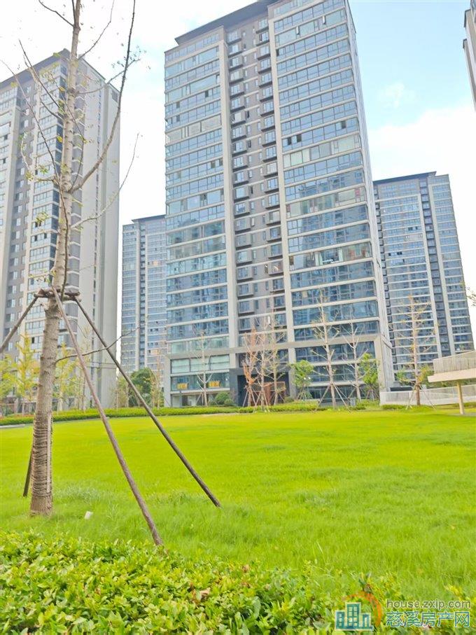 紫阙台带车位一口价195万直接房源钥匙在