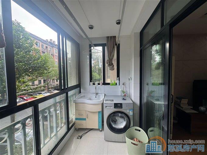 城市桃源 精装89平方98.8万电梯房