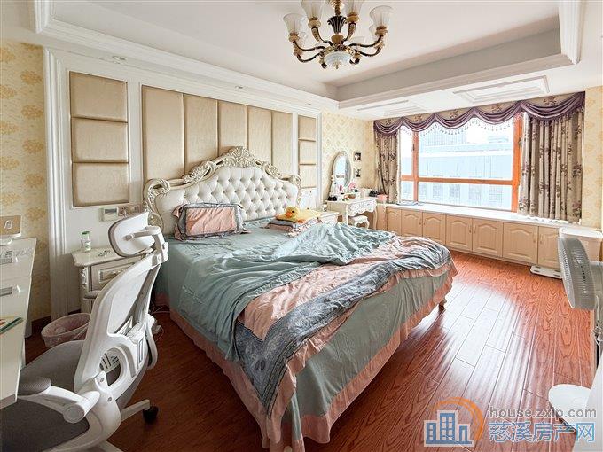 碧海星辰 精装电梯洋房 黄金楼层 带车位