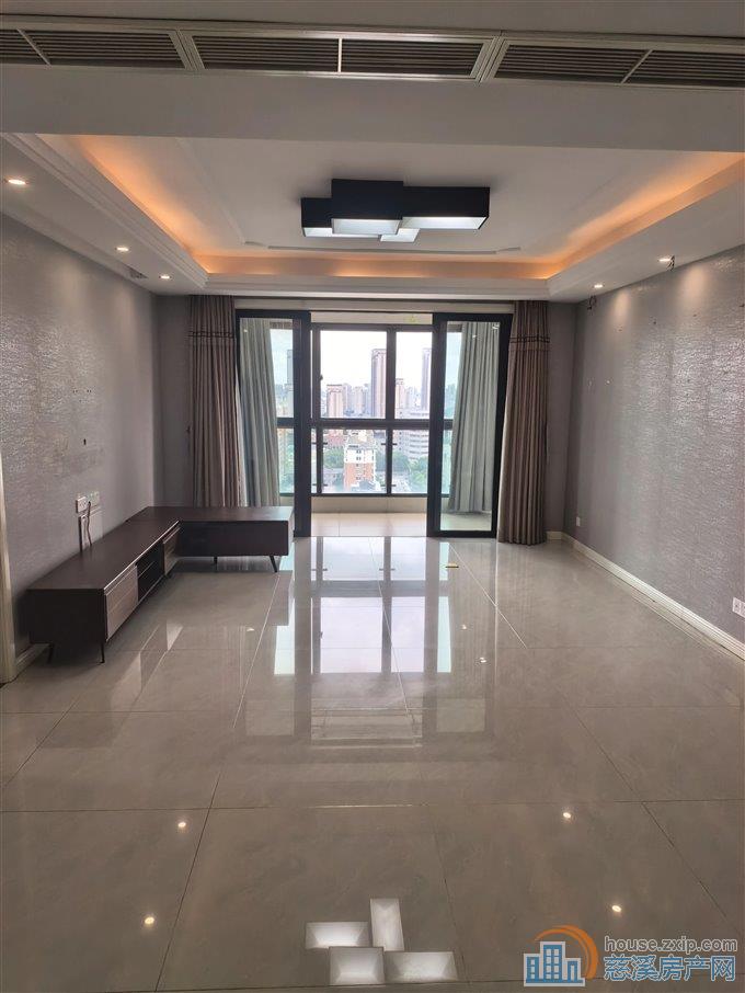 保利天悦湾 精装137平方136万中上层