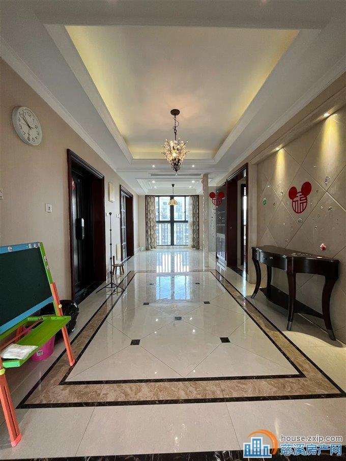 鸣北小区 146平 169万 精装带车位