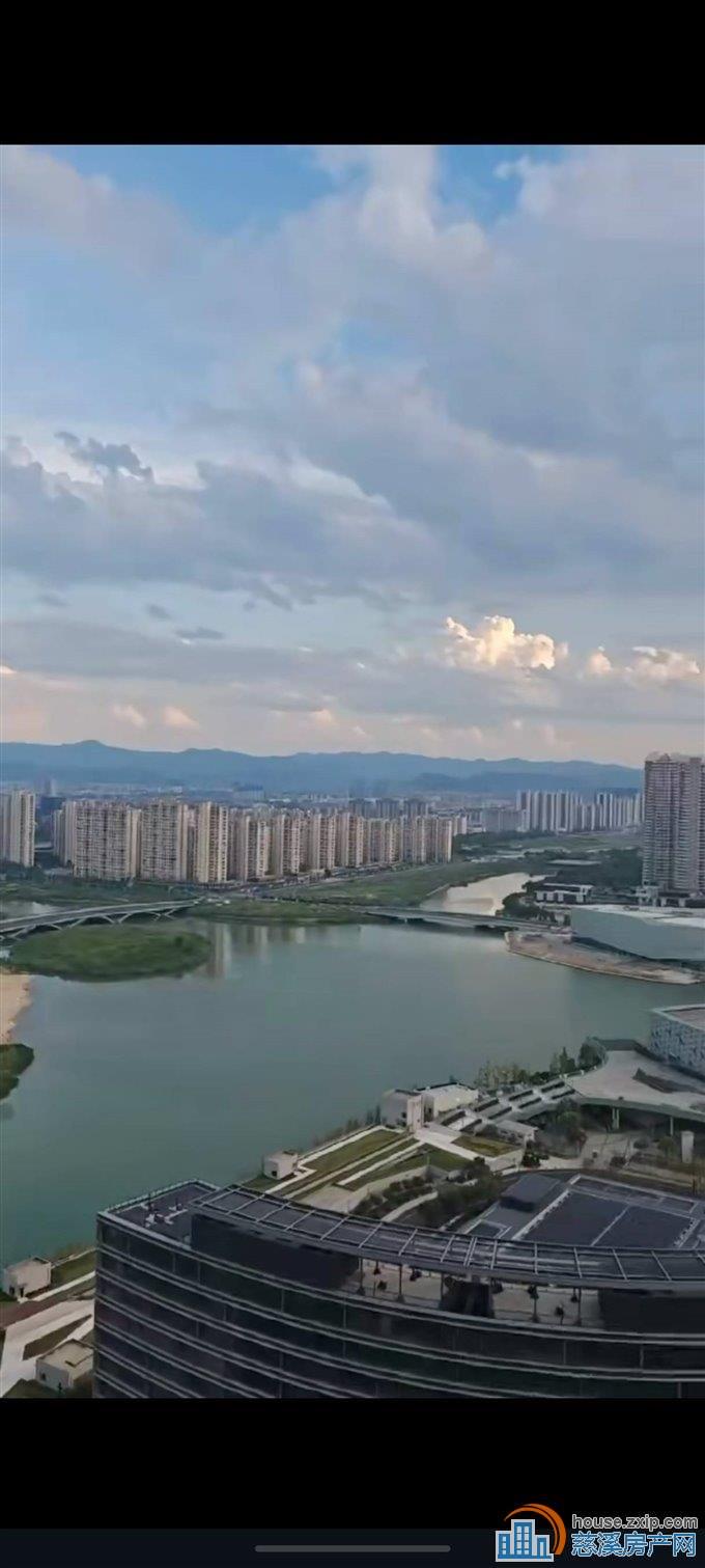 碧桂园云顶2楼228平+车位2只直接钥匙