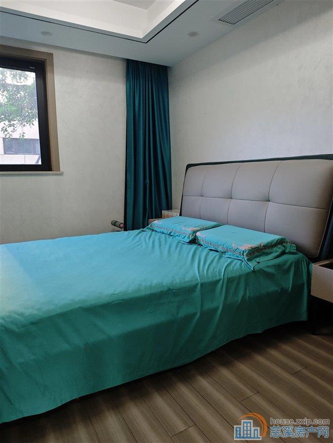 凤鸣梧桐府93平138万保养好