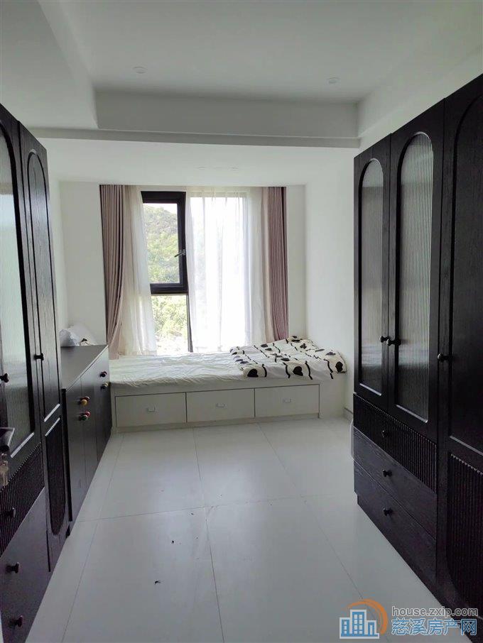 急卖 峙山庄园豪华装修  黄金楼层 