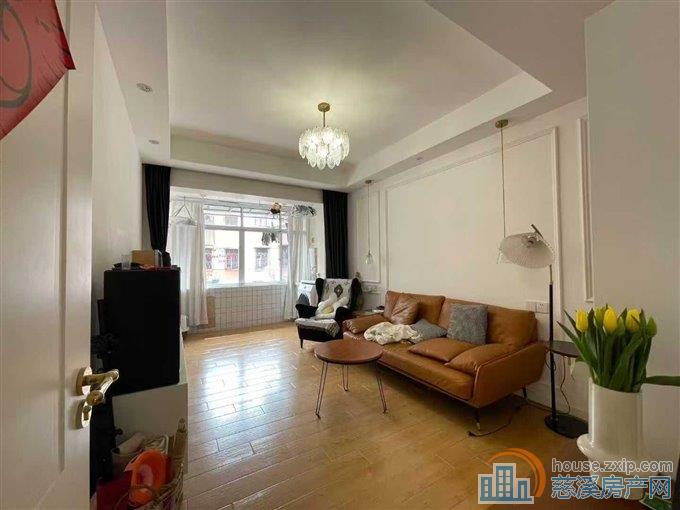 楼家新村65方精装二室一厅一书房