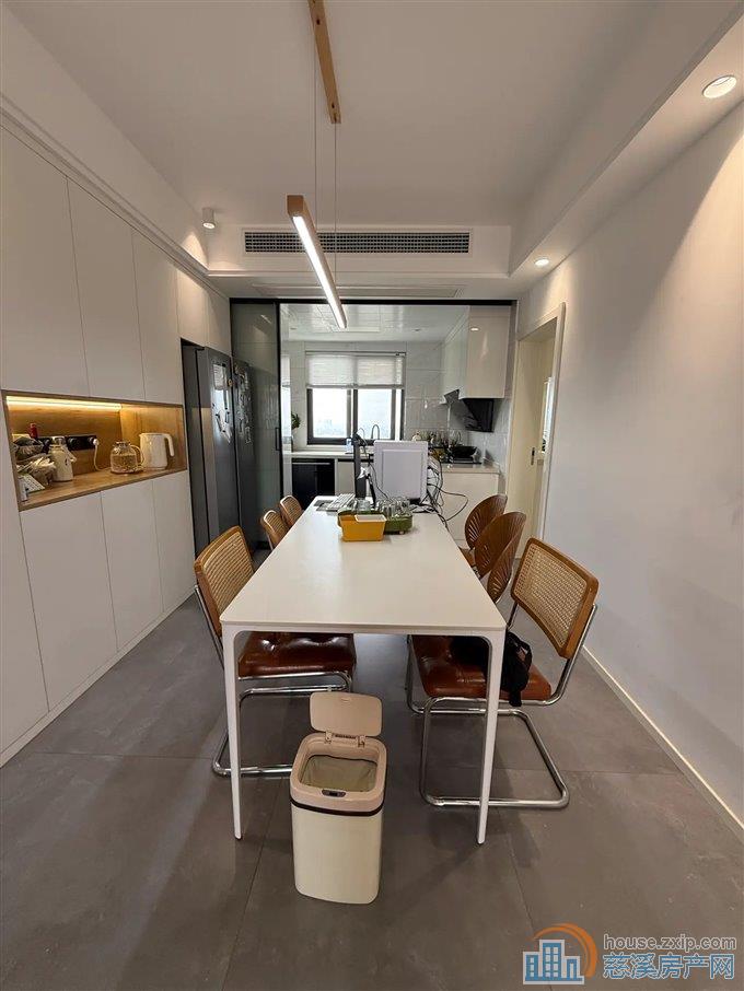 俯院江南北区126平165万精装修