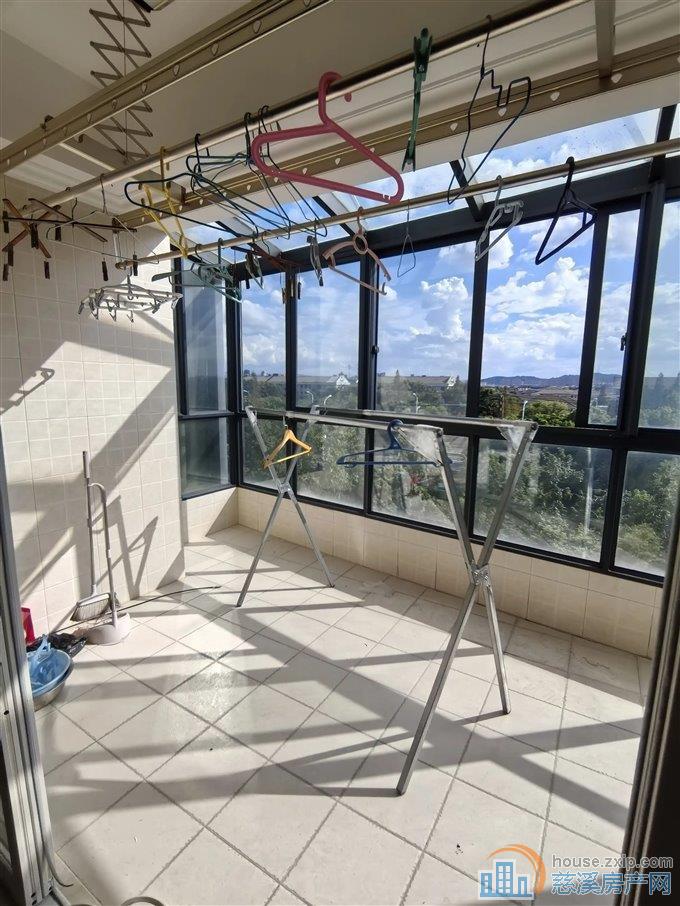 宗汉豪装别墅 星光家园一期 带车库阳光房