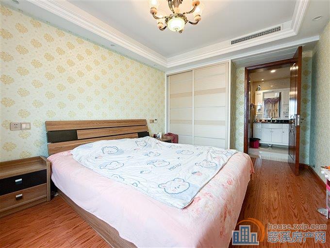 碧海星辰 婚装 黄金楼层 电梯洋房