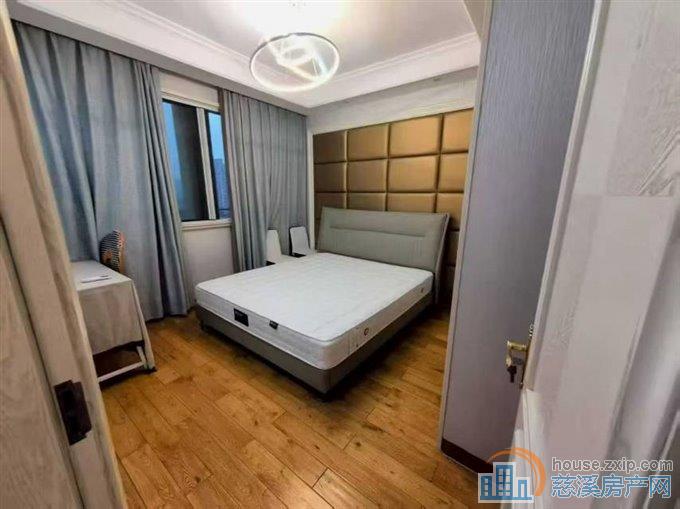 捡漏鸣北小区92平好楼层精装两年到车位