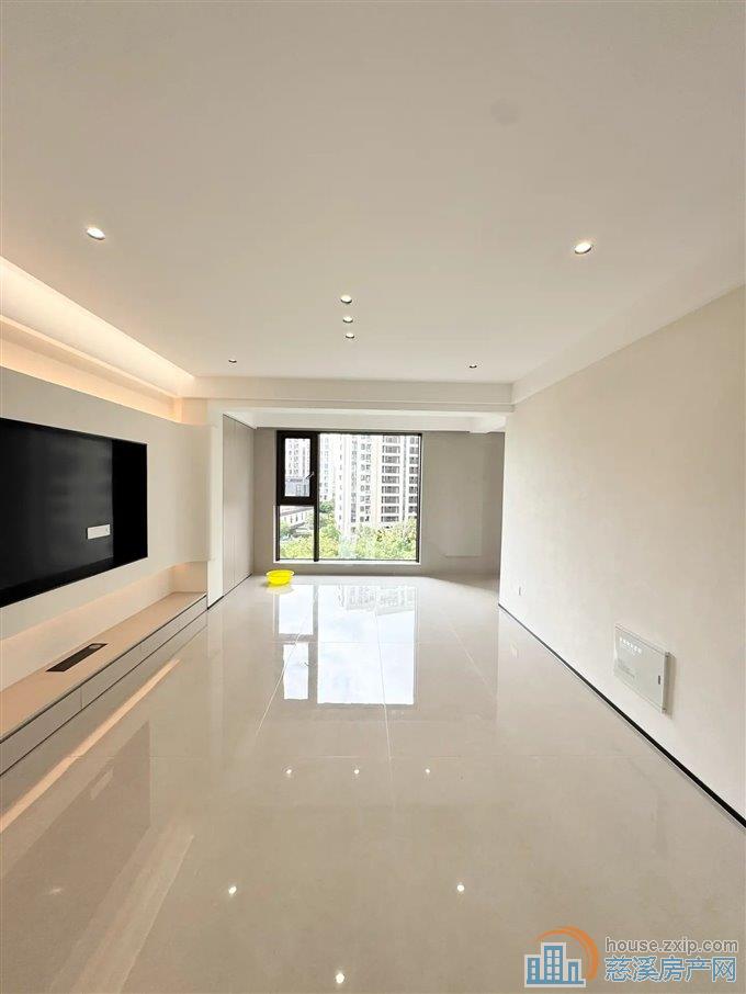 中海湖心半岛127平270万全新精装修