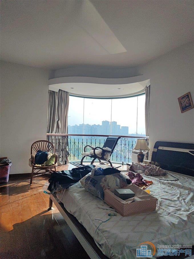 出租东方明珠城4800元/月