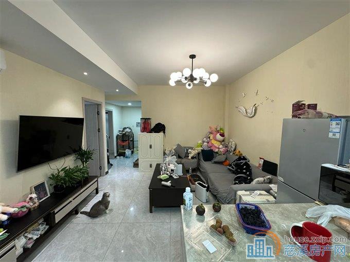 出租丽晶大厦2100元/月