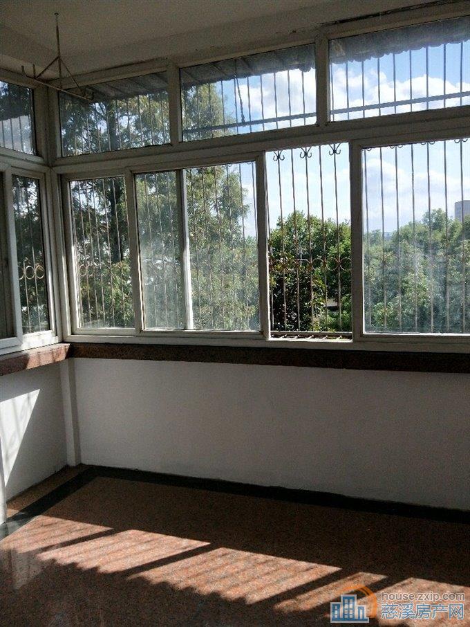 出租三北大街1800元