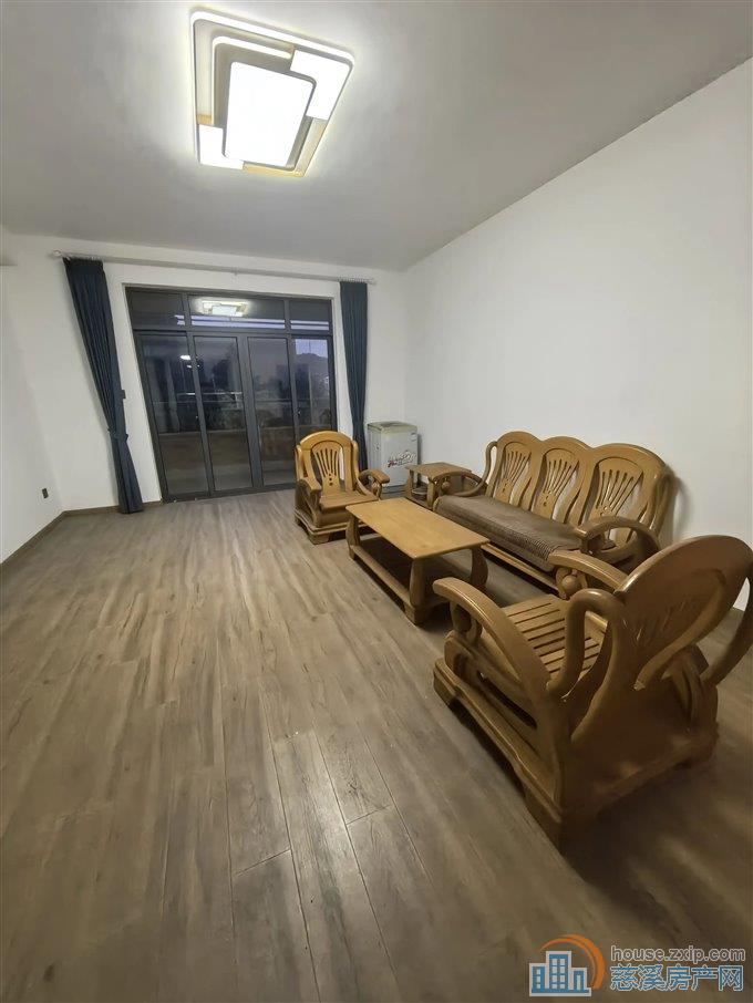 出租鸣北小区3000元/月