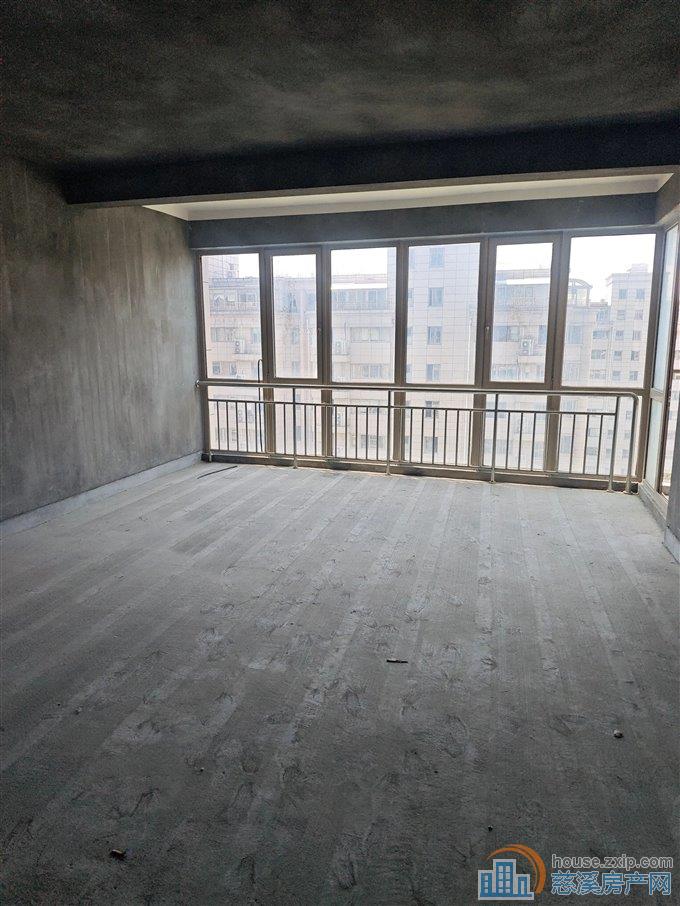 金水湾 大平层 双车位 LW位275万