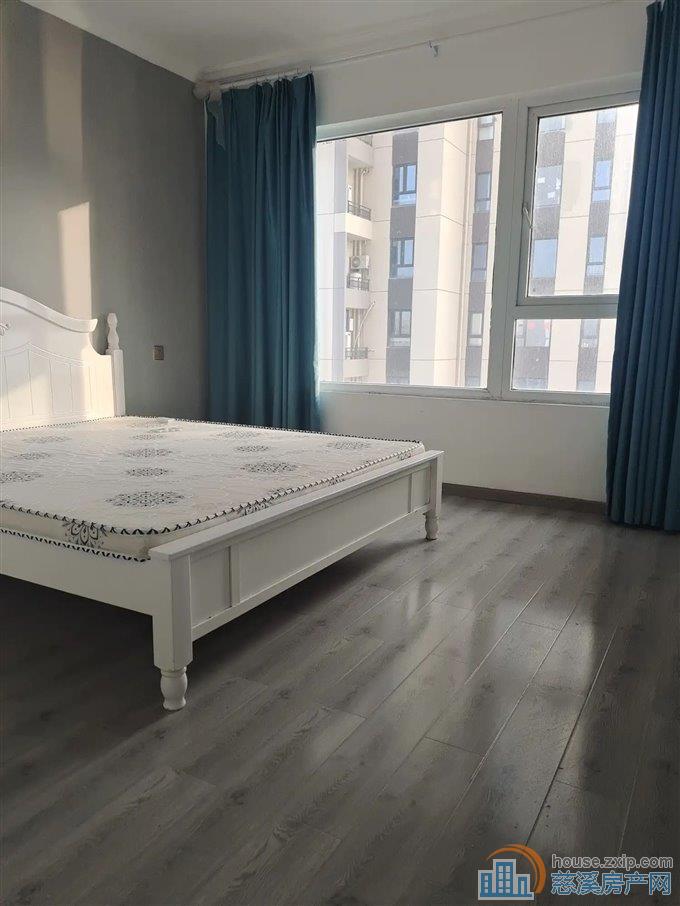 出租保利俯院江南北区3000元/月