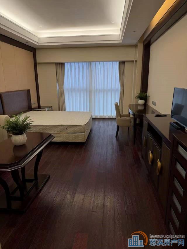 环球2000元