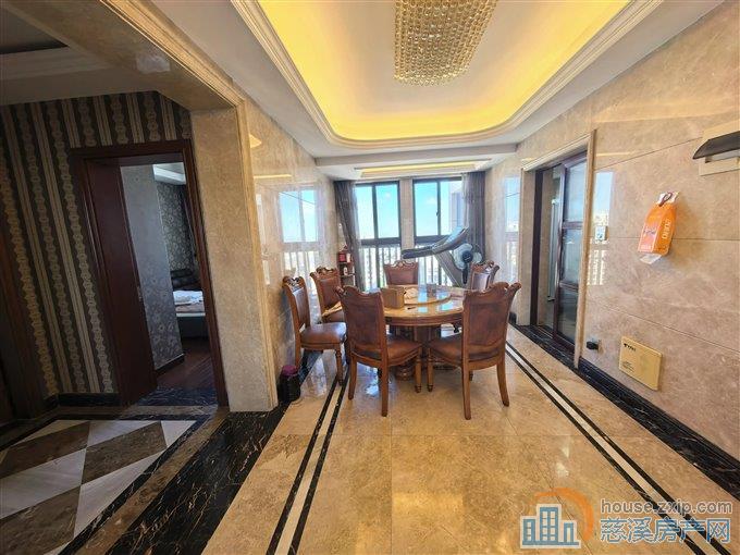 鸣北小区146平145万精装修