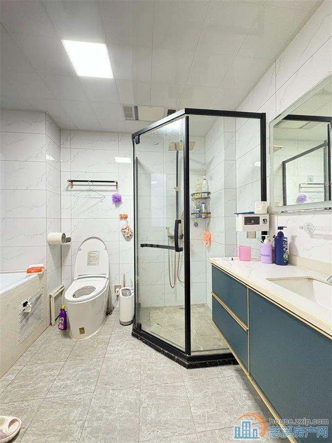 月桂府142平精装好房现诚心出售仅100