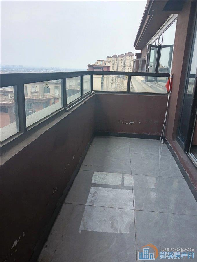 出租青樾府1800元