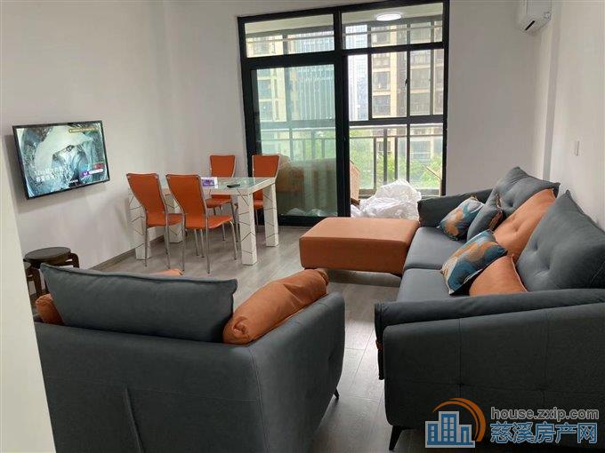 出租梅林苑2750元