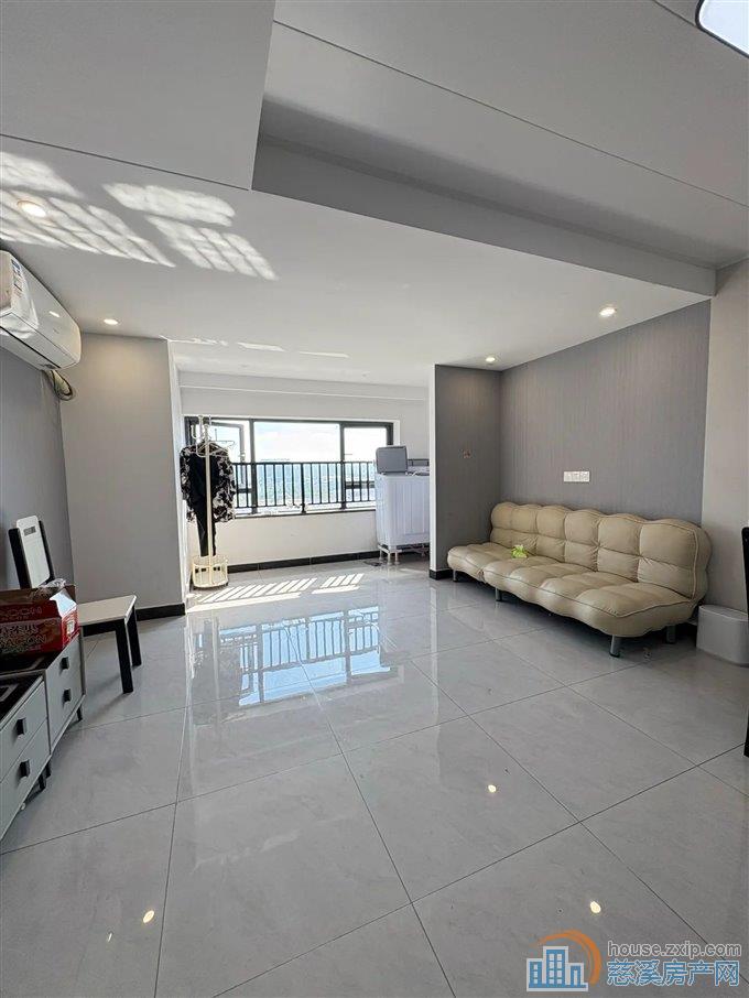 出租广宇大厦2500元/月