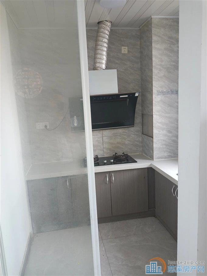 出租青樾府1800元