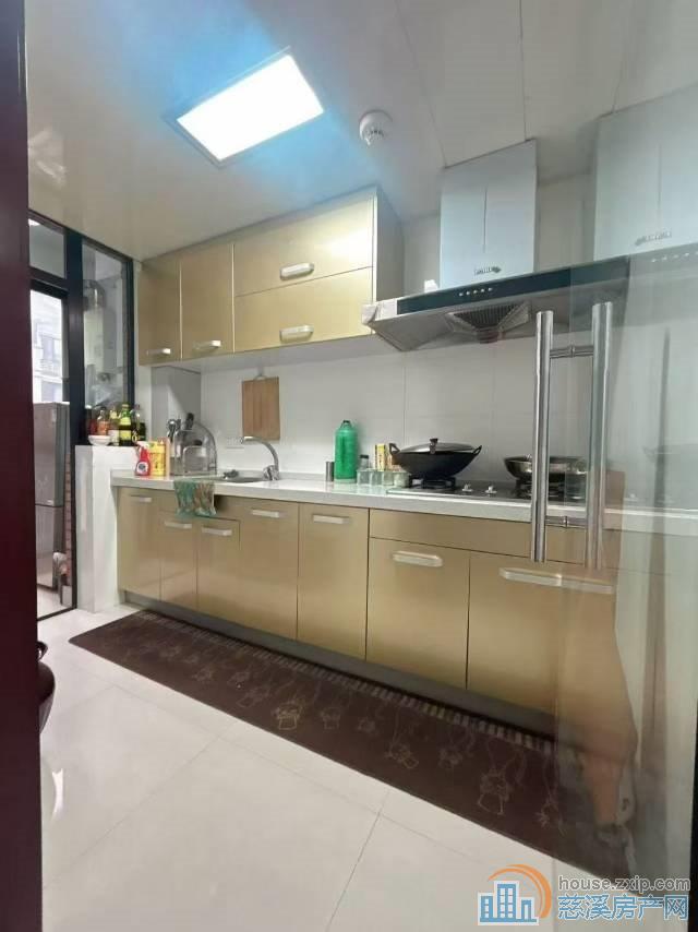 城市桃源电梯洋房90平精装119.8万