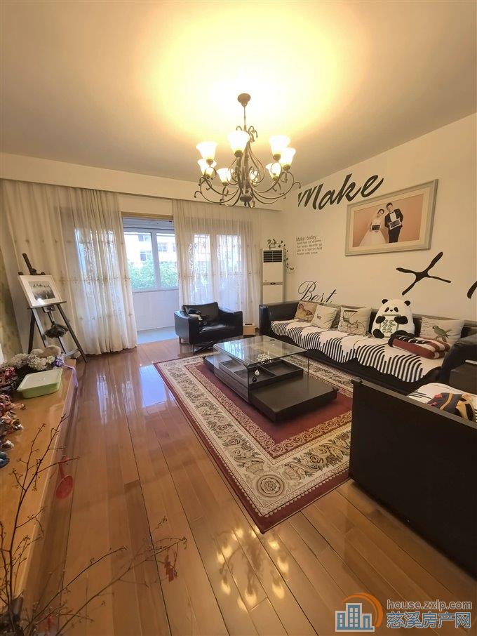 大通花园一期3楼急售送一个大车库