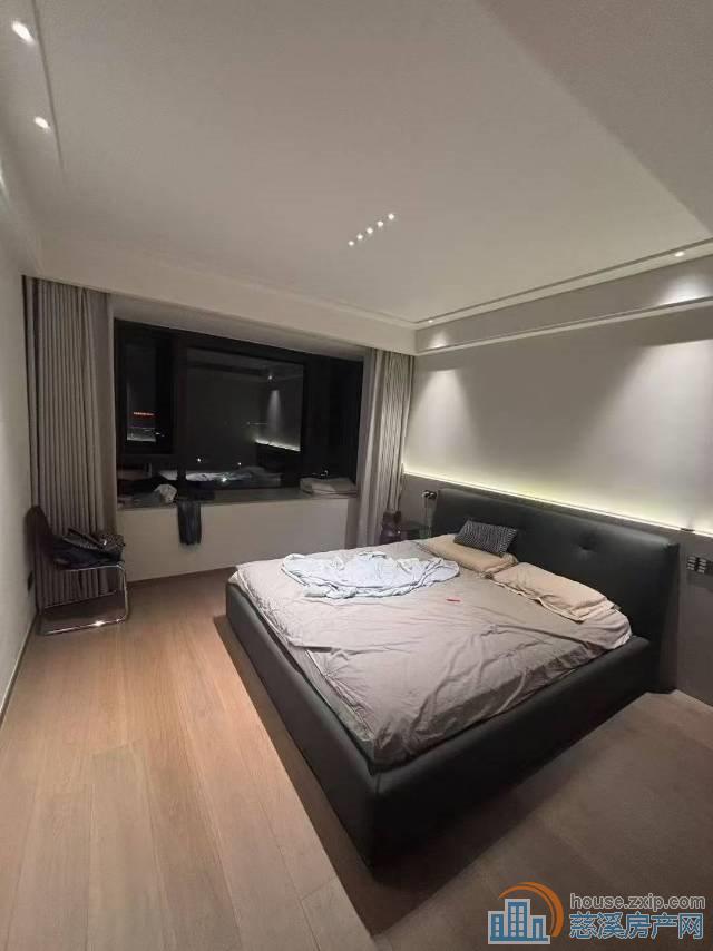 江岸臻园面积197平楼层佳368万