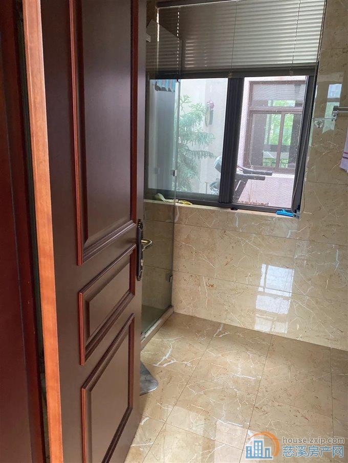 出租万翔美郡4500元/月