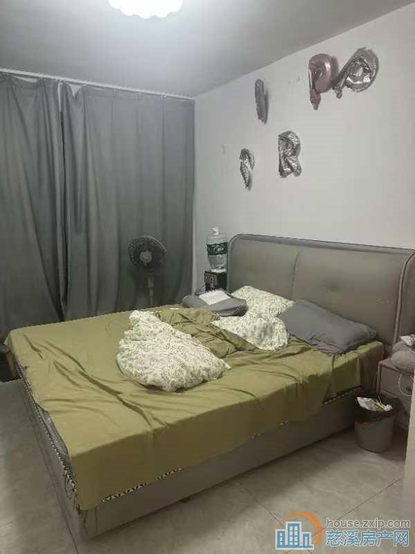 金棉小区好位置直地2楼50平精装两室