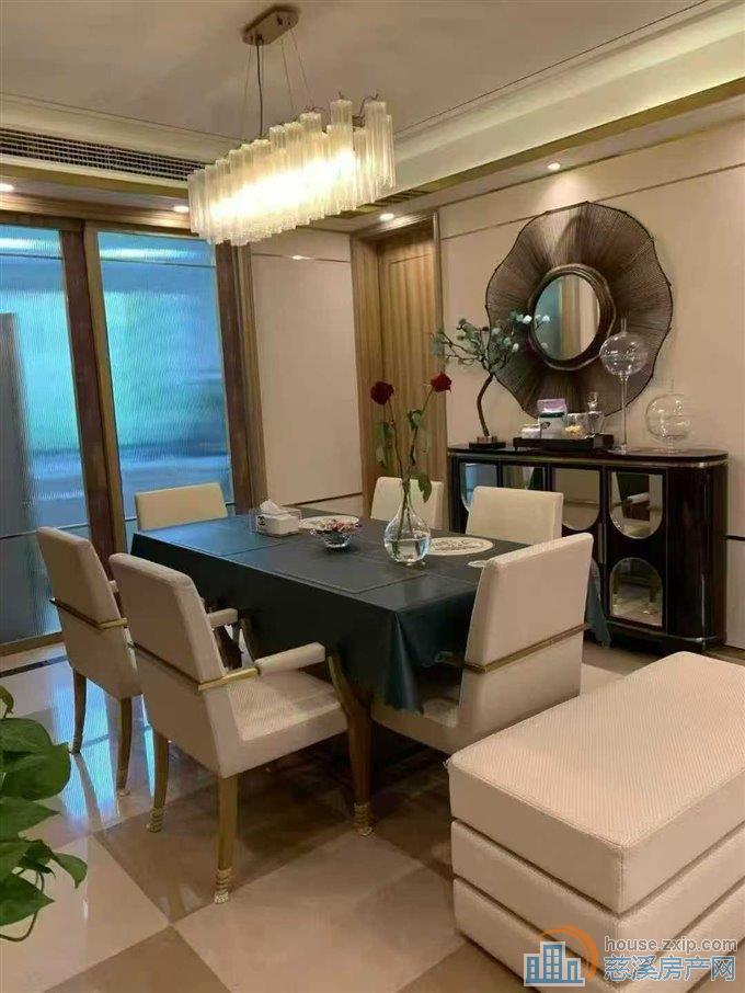 保利俯院江南洋房