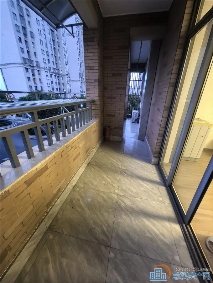 出租鸣北小区3000元/月