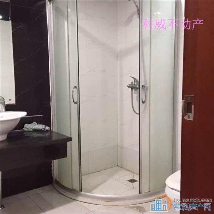 出租香格大厦1700元/月