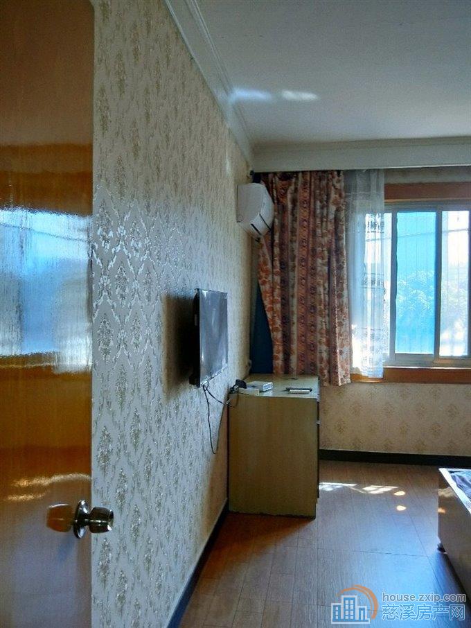 出租三北大街1800元