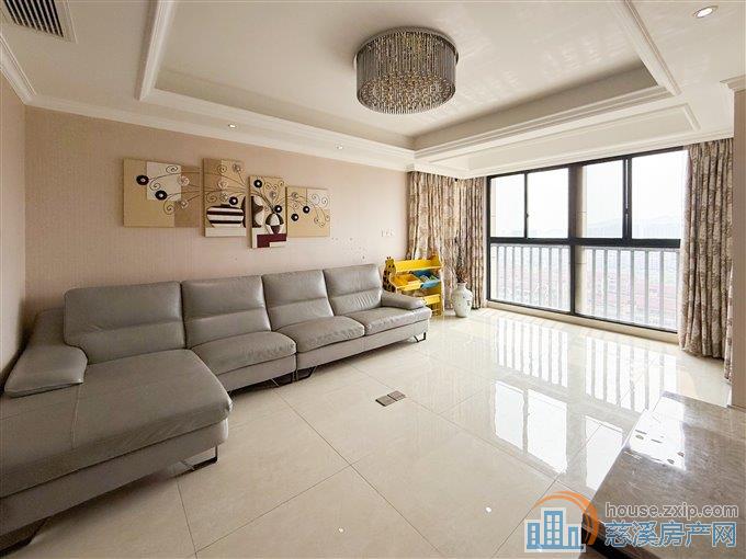 鸣北小区146平155万精装送车位