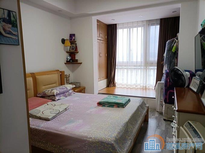 峙山庄园87平73.8万精装修